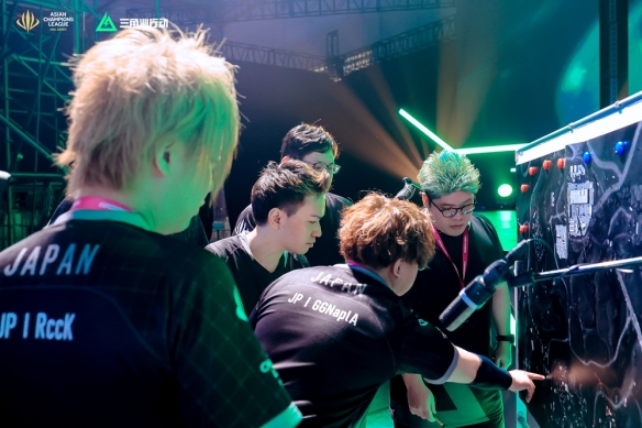 国职业足球 国职业足球