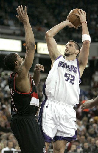 以默尼耶 以默尼耶